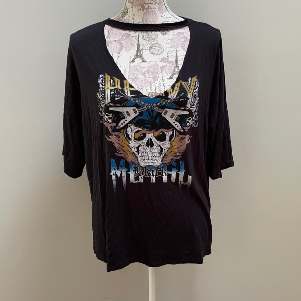 Seductions by Sirens Black Heavy Metal Keyhole Tee M